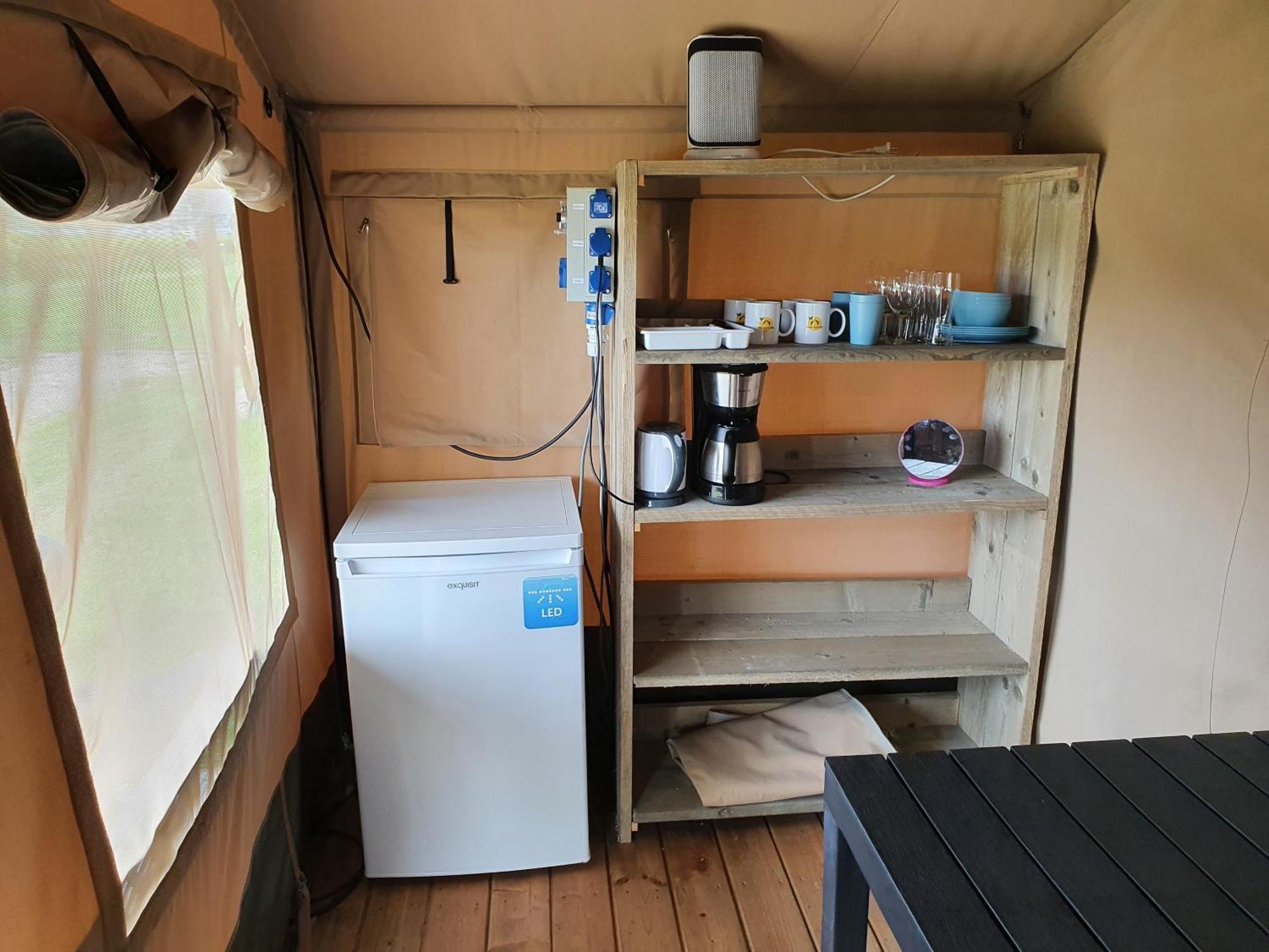 Camping De Oude Rijn Ter Aar Szoba fotó